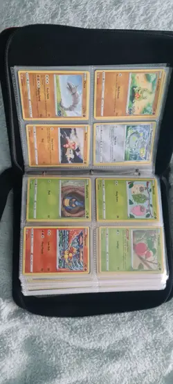 Pokemon 485 Cards in binder TCG Trading Card Game - Image 3