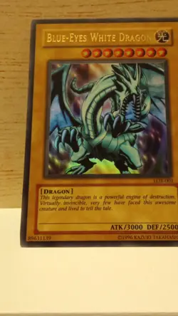 Yu-Gi-Oh! Blue-Eyes White Dragon LOB-EN001 Ultra Rare Unlimited - Image 1