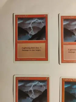 4 X Lightning Bolt, 3 X 3ED , X 4th Normal English- MTG - Image 2