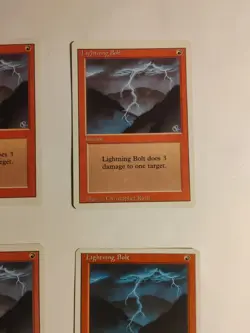 4 X Lightning Bolt, 3 X 3ED , X 4th Normal English- MTG - Image 3