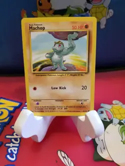 Pokemon TCG Machop Base Set 52/102 Regular Unlimited Common - Image 1