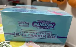 Pokemon TCG Sword & Shield Fusion Strike Elite Trainer Box PC Exclusive Sealed - Image 3