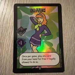 2000 SCOOBY-DOO EXPANDABLE CARD GAME ECG SUPER RARE DAPHNE FOIL CARD - Image 1