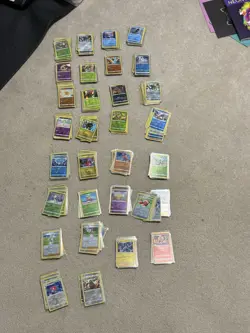 Pokemon 750 Pokemon TCG Trading Cards Collection 750 SWSH ERA Reverse Holos/Holo - Image 1