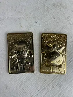 Lot of 2 Vintage 1999 Burger King 23K Togepi Poliwhirl Limited Ed Pokemon Cards - Image 1