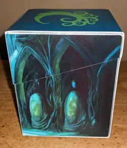 Ultra Pro Simic Combine 100+ Card Deckbox & Matte Deck Protector Sleeve Bundle - Image 3