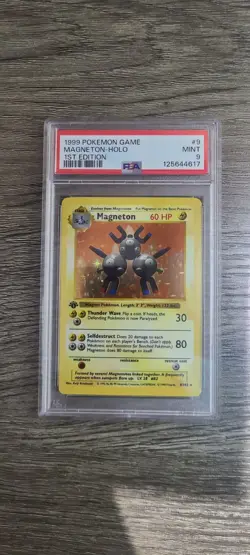 1999 Pokemon 1st Edition Shadowless Magneton 9/102 Holo PSA 9 - Image 1