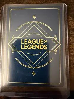 League of Legends Signature Soraka Wanderer Champion Unit Foil Card 239/221 - Image 3