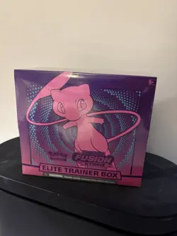 Pokemon TCG - Sword&Shield - Fusion Strike Elite Trainer Box ETB New & Sealed - Image 1