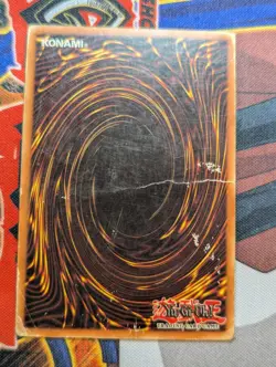 YUGIOH RAINBOW DRAGON SECRET RARE CT04-EN005 LTD ED - DAMAGED - Image 2