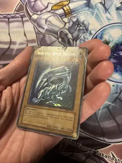 YuGiOh SDK-001 1st Edition Ultra Rare Blue Eyes White Dragon HP/DMG (WNU) - Image 3