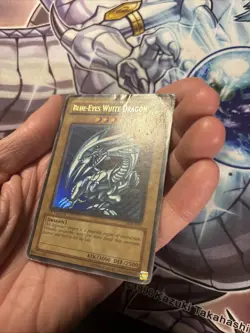 YuGiOh SDK-001 1st Edition Ultra Rare Blue Eyes White Dragon HP/DMG (WNU) - Image 4