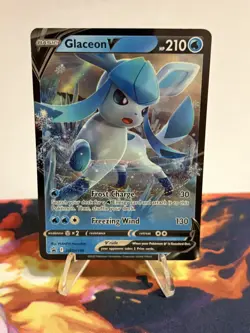 Pokemon TCG - Glaceon V - SWSH196 Holo - SWSH: Sword & Shield Promo Card - Image 2