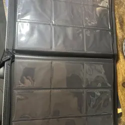 Pokemon toploader Binder holds 288 cards - Image 3