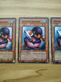 Yu-Gi-Oh! - Penguin Soldier 3X - Full Playset - Super Rare / Holo - Image 4