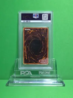 YU-GI-OH 2002 METAL RAIDERS 1ST ED SUMMONED SKULL MRD-003 PSA 9 - Image 2