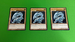 Blue-Eyes White Dragon OP28-EN001 OTS Tournament Pack 28 Playset - Image 1