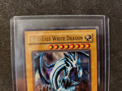 Yu-Gi-Oh! Blue-Eyes White Dragon LOB-E001 Unlimited Exactly as Seen - Image 4