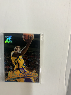 Lot (15) 1996-97 Fleer Skybox Kobe Bryant RC Rookie Basketball Cards - Image 1