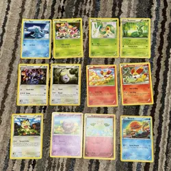 Pokemon Trading Card Game - FATES COLLIDE - Lot #2, 33 Unique Cards ! - Image 1