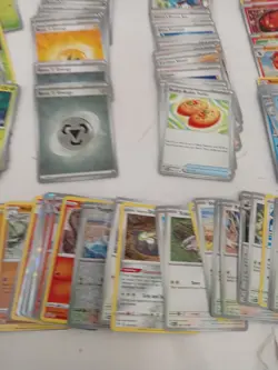 Pokemon TCG - Mixed Loose Trading Card Bundle, Mixed Types w/ Case, By Nintendo - Image 5