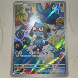 Pokemon Riolu 215/198 SV01: Scarlet & Violet Base Set Holo Illustration Rare - Image 1