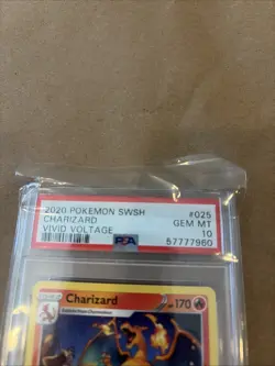 Pokemon TCG SWSH Vivid Voltage Charizard Card 025/185 PSA 10 Gem MT - Image 3
