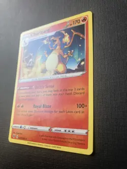 Pokemon TCG Charizard 025/185 Sword & Shield Vivid Voltage 2020 Normal Rare NM - Image 2