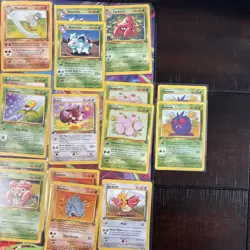 Pokemon TCG Jungle 1st Edition - 40 LP uncommon/common cards - Image 3