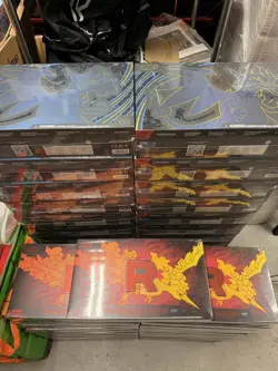 POKEMON TCG TEAM ROCKET'S MOLTRES UPC (SEALED /IN HAND/ SHIPS NEXT DAY FROM NYC) - Image 4