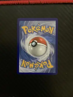 Hero's Medal - 201/185 - Secret Rare Sword & Shield: Vivid Voltage Pokemon NM - Image 2