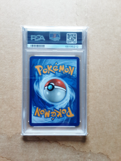 Pokemon EX Legend Maker - Voltorb 68/92 Reverse Foil/Holo - Graded PSA 9 Card - Image 2