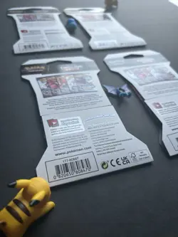 Pokemon TCG: Sword & Shield Chilling Reign Sleeved Booster Set 4x New Unopened - Image 4