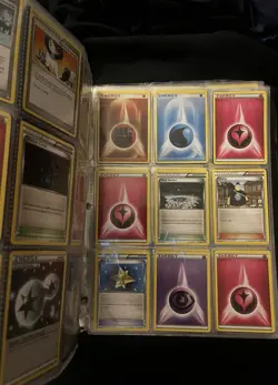200+ Random Pokemon Card Lot Collection - Image 4