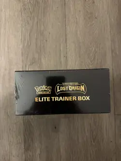 *Sealed* Pokemon TCG: Sword & Shield: Lost Origin Elite Trainer Box - Image 2