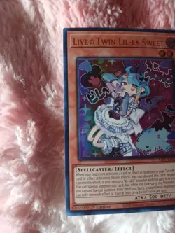 Live Twin Lil-la Sweet - ALIN-EN028 - Ultra Rare - 1st Edition Yu-Gi-Oh! - Image 2