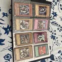 Yu-Gi-Oh Toy Site 2002 Pharaoh Tablet Binder in Great Condition With 27 Cards - Image 3