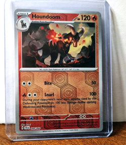 POKEMON HOUNDOOM 008/064 REVERSE HOLO SHROUDED FABLE NM NEAR MINT - Image 3