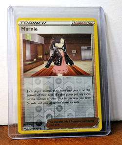 POKEMON MARNIE 169/202 REVERSE HOLO RARE TRAINER SWORD & SHIELD LP-NM - Image 3