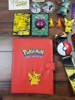Vtg 90s 2000s “Gotta catch ‘em All!” Pokemon Card Binder Lunchbox Figure Lot - Image 2