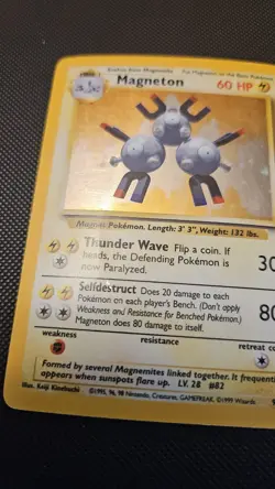 Magneton 60 HP Holo Rare Pokemon TCG Base Set 9/102 1999 Wizards Card - Image 2