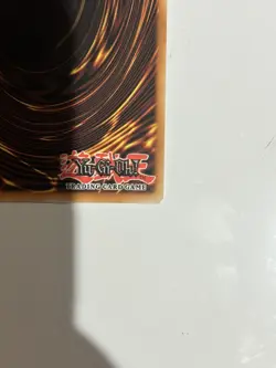 *READ* Blue-Eyes White Dragon (New Art) (Quarter Century Secret Rare) RA04-EN002 - Image 3