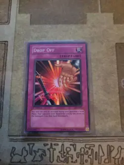 YUGIOH DROP OFF LOD-097 SUPER 1ST ED LP 1996 - Image 1