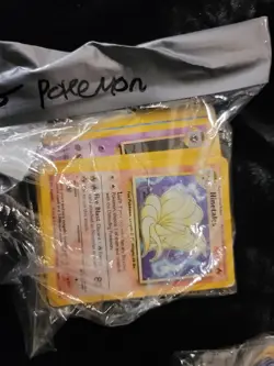 Pokemon TCG Card Lot 200 carda - Image 5
