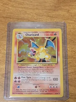 Charizard 4/102 Base Set Holo Rare Pokemon Card Vintage - Image 1