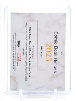 RED HULK 2025 TOPPS MARVEL CHROME COMIC BOOK 1975 2025 REFRACTOR Q3474 - Image 2