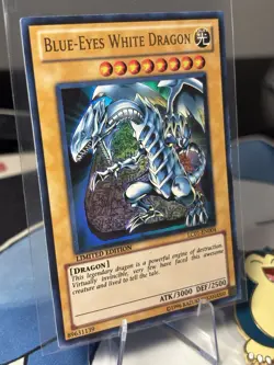 Yugioh Blue-Eyes White Dragon LC01-EN004 Ultra Rare Limited Edition NM - Image 2