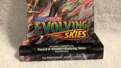 Pokemon Sword and Shield Evolving Skies Booster Pack - Sealed New 820650808784 - Image 2