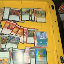 Magic: The Gathering 92 Card Lot Lord of the Rings Middle-Earth Foil Tin - Image 4