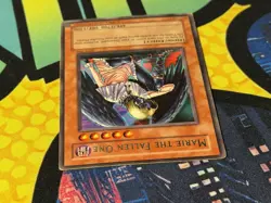 Yugioh Card Marie the Fallen One LON-046 Labyrinth of Nightmare Unlimited - Image 4